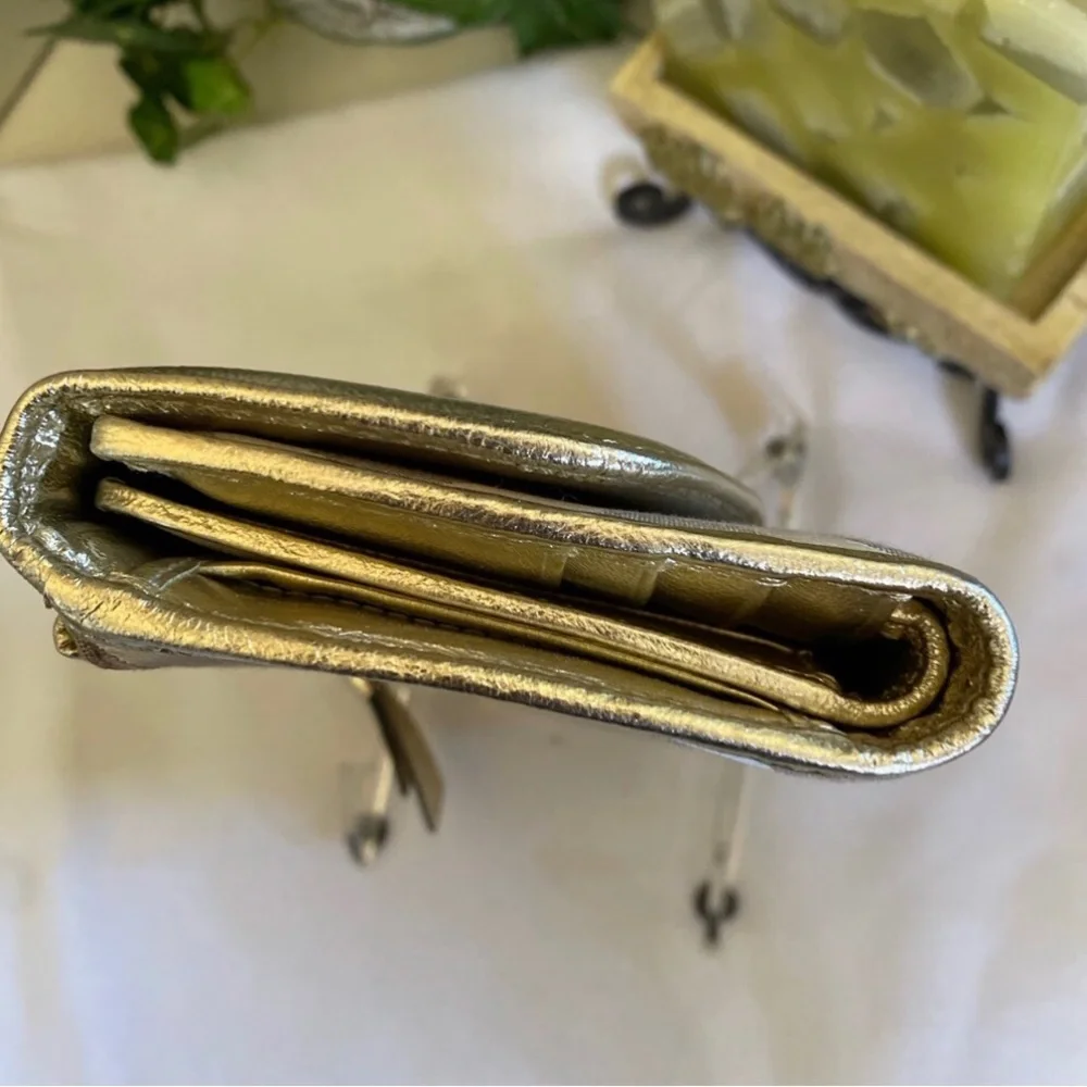 Coach Beige and Gold Wallet - Picture 4 of 10